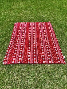 Storehouse Red/White Snowflake Blanket